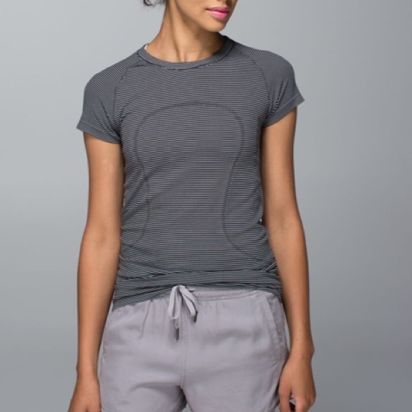 lululemon athletica Tops - Lululemon Swiftly Tech Short Sleeve *Stripe